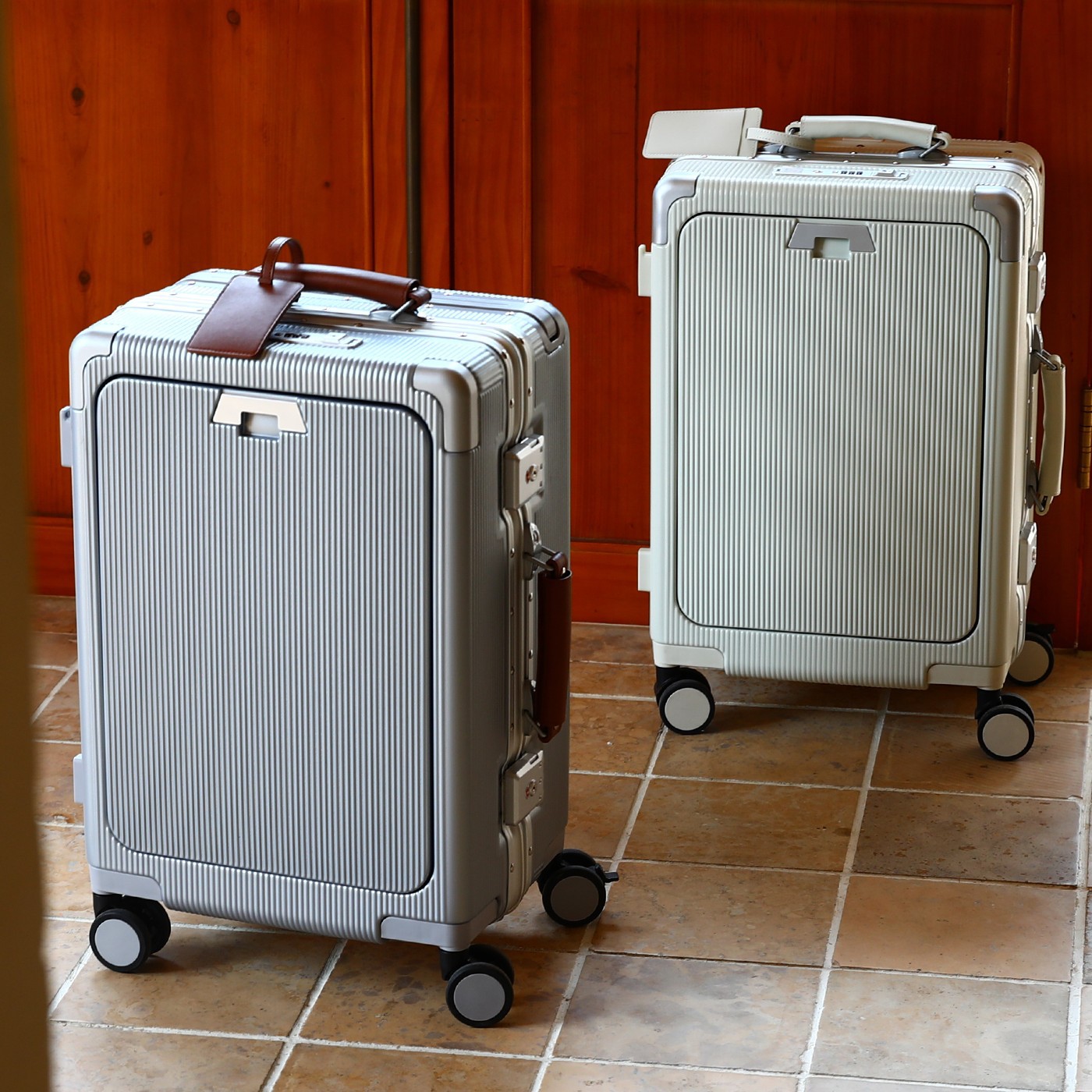 Large Capacity Allowed To Boar - Aluminum Frame Carry On Luggage recension och pris